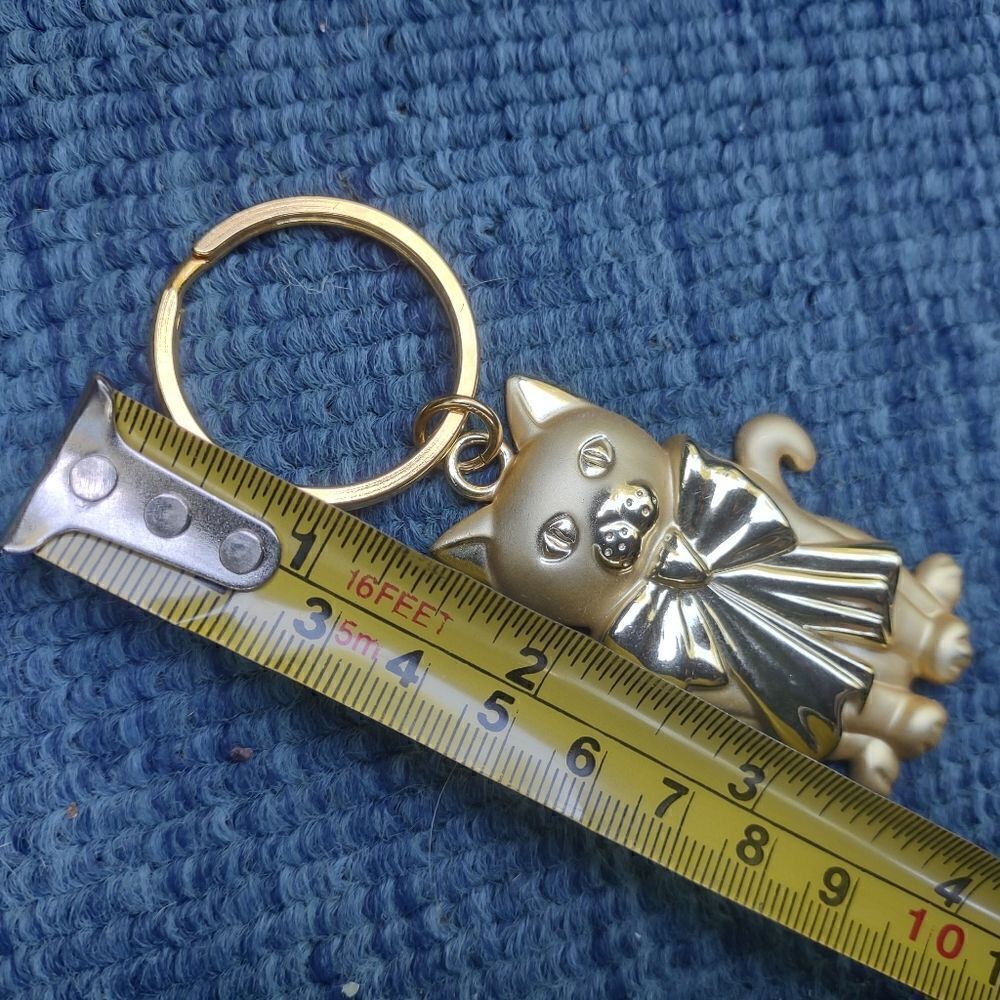 Cat Keychain - Picture 4 of 6